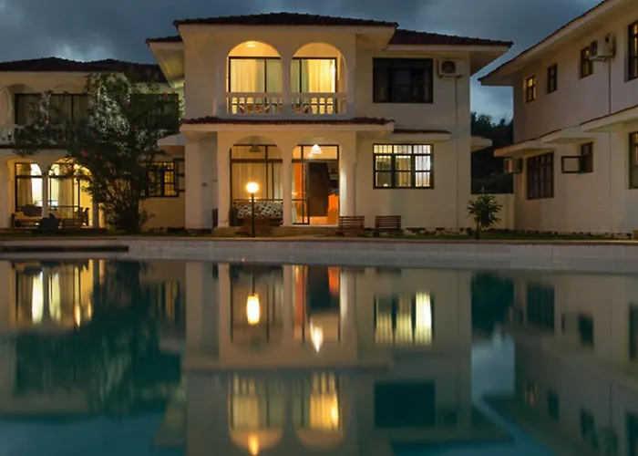 Bahari Dhow Beach Villas