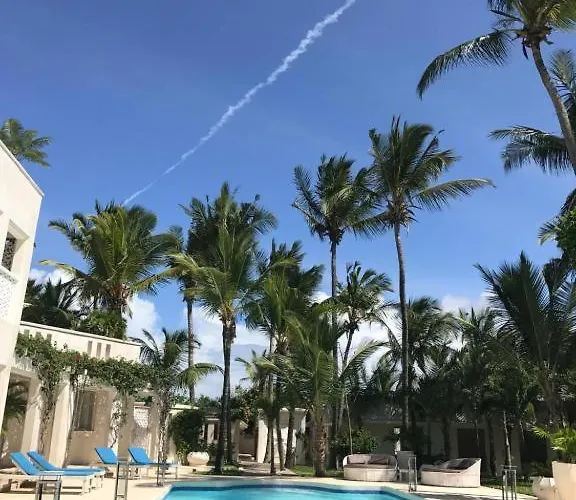 The Villa Luxury Suites Hotel